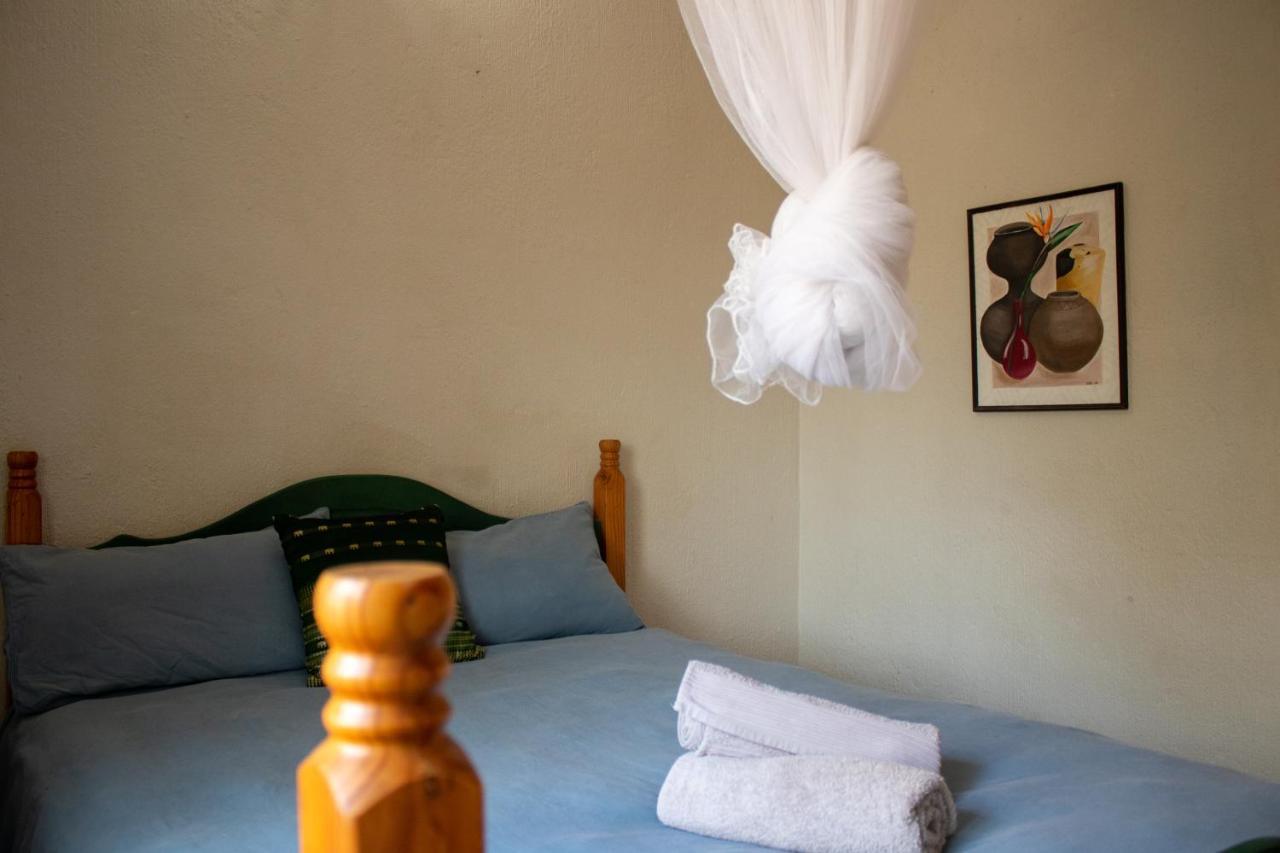 Hello Kruger Hideaway Cottage & Skilpad Studio Marloth Park Exterior photo